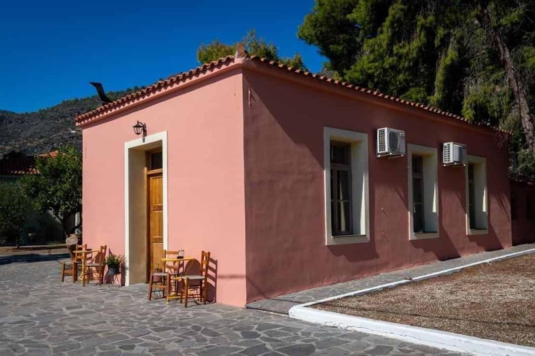 Arsinoe - Cosy Guesthouse- Methana Exterior photo